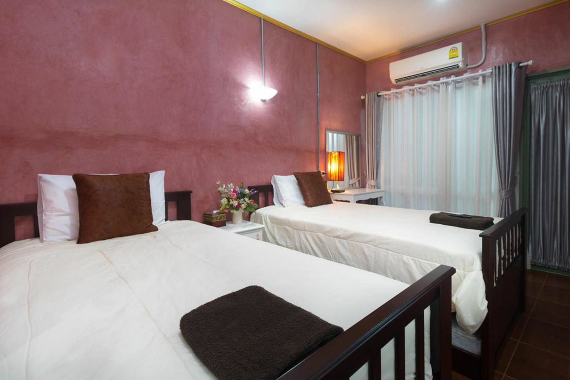 Khunnai House Chiang Mai Hotel Kültér fotó