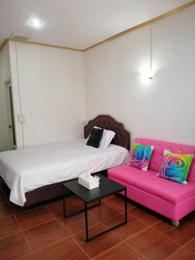 Khunnai House Chiang Mai Hotel Kültér fotó